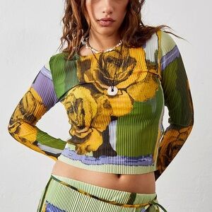 Archive At UO Rose Plisse Mesh Top Urban Outfitters Size XS Art Museum